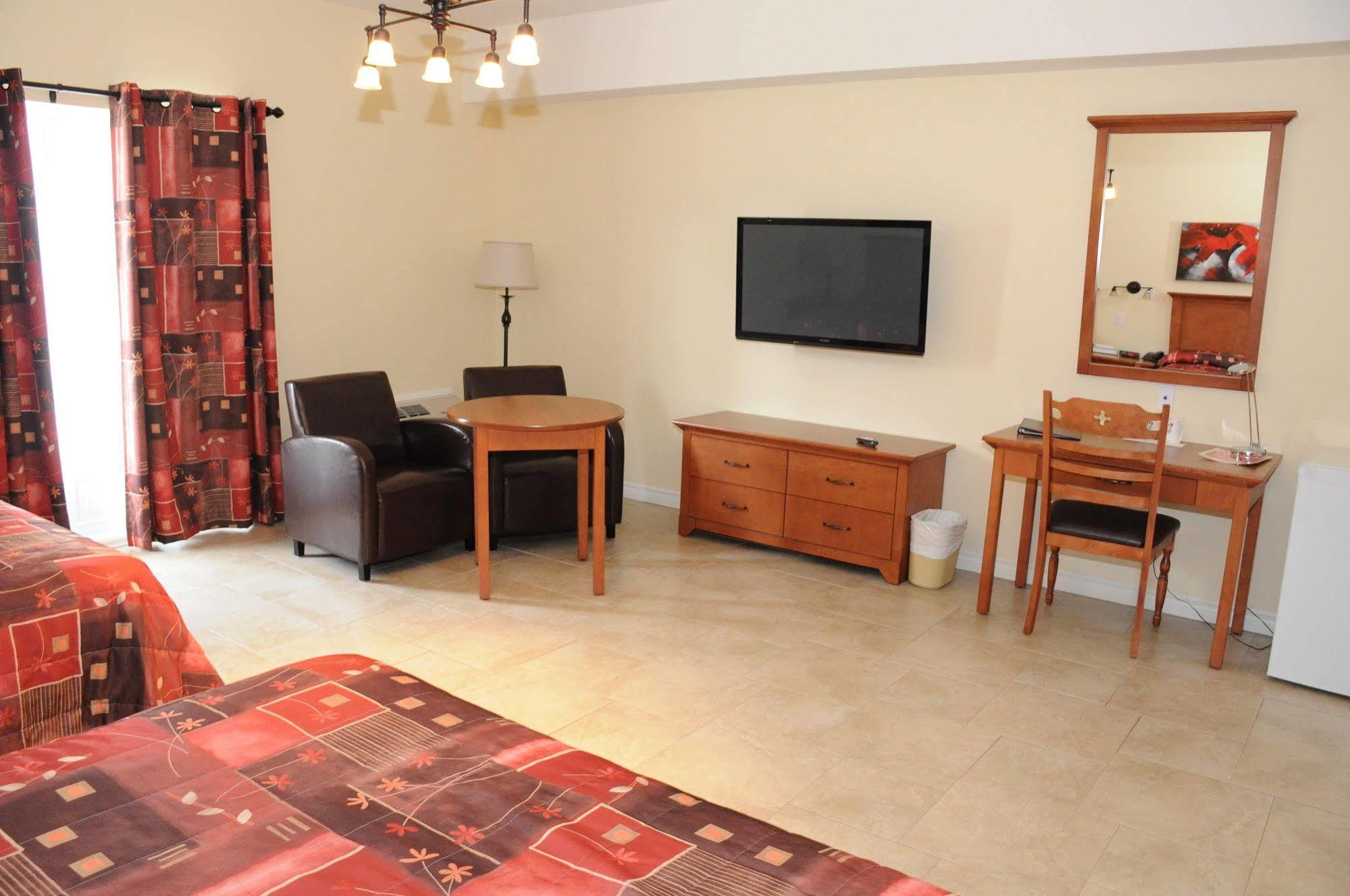 Motel โรแบร์วาล ภายนอก รูปภาพ