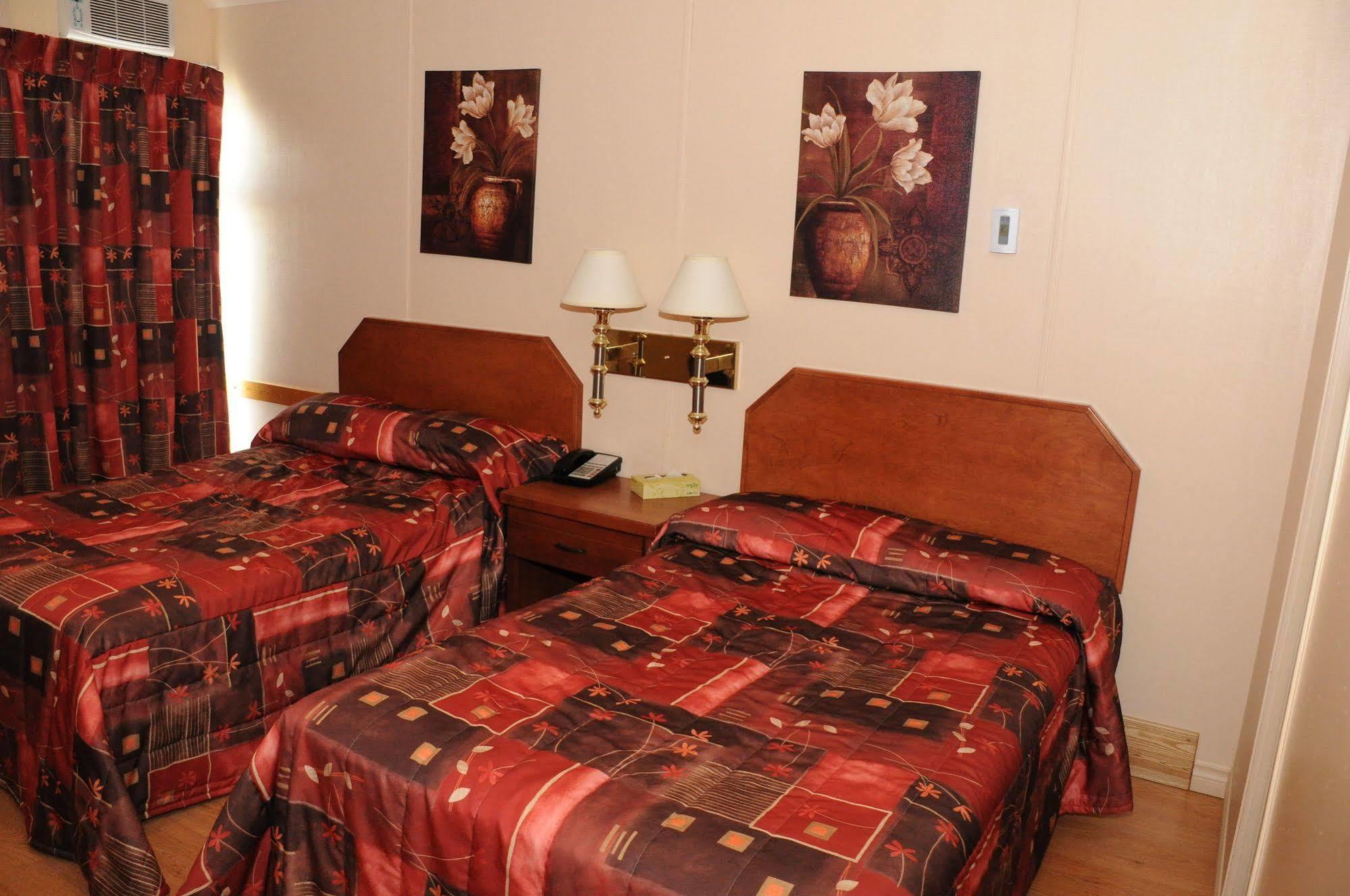 Motel โรแบร์วาล ภายนอก รูปภาพ